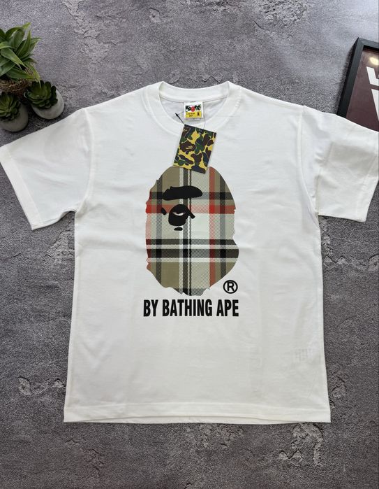 Футболка Burberry,Bape, барбері,бейп біла на літо