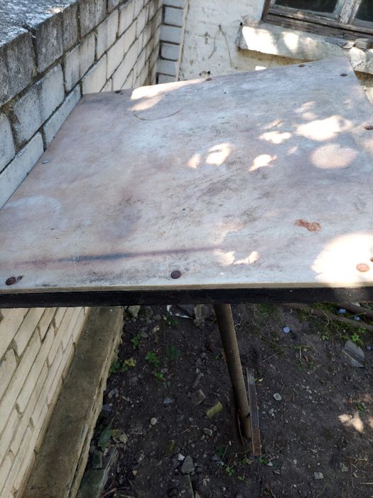 Стол для дачи ,або на кладовище