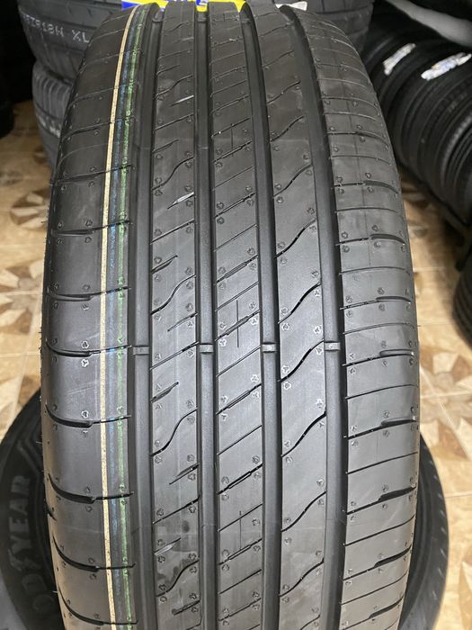 215/65/16 98H GOODYEAR Efficient Grip 2 SUV