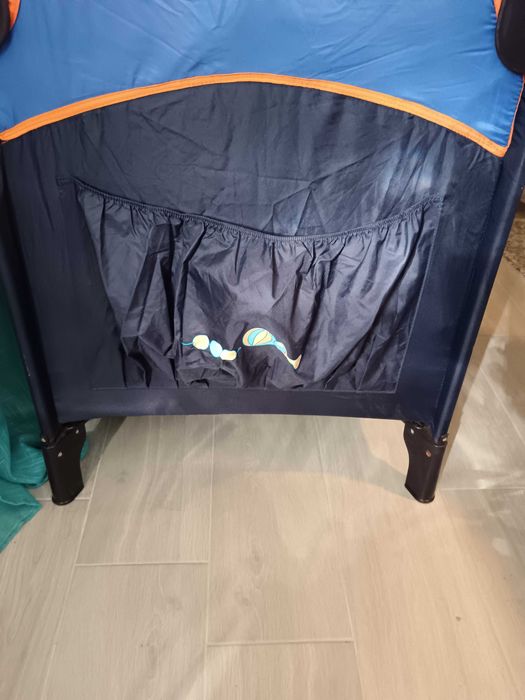 Cama de viagem com colchão