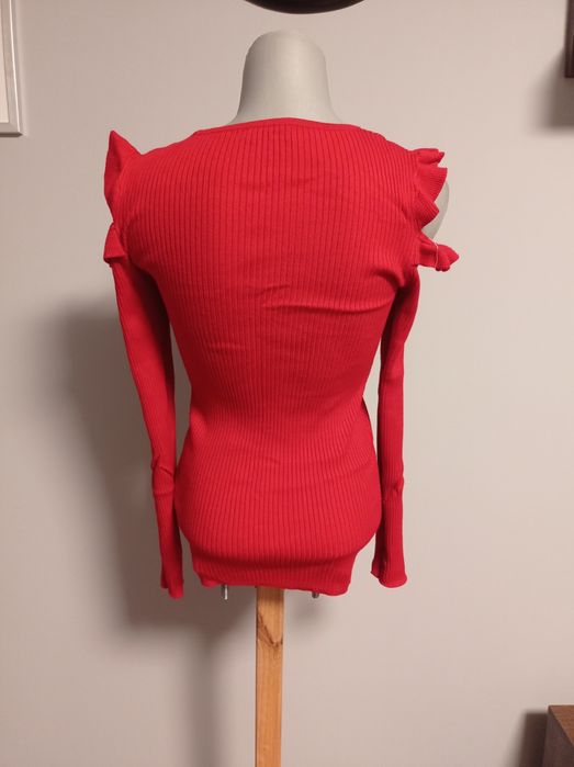 Sweter czerwony z wycięciami Orsay