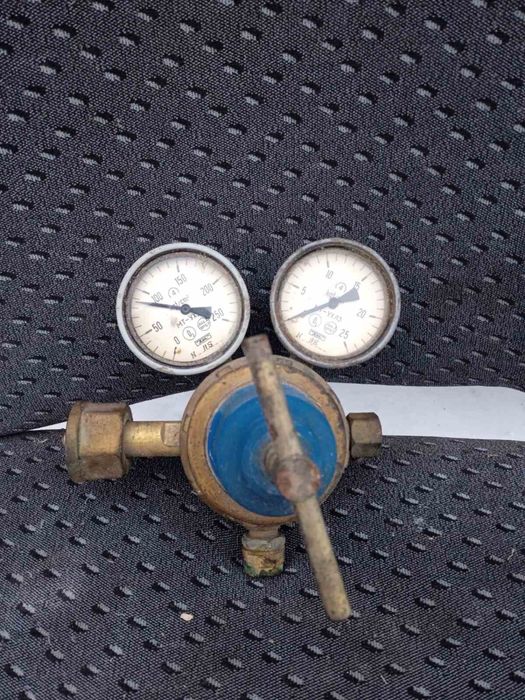 Редуктор Кислородный, Манометр