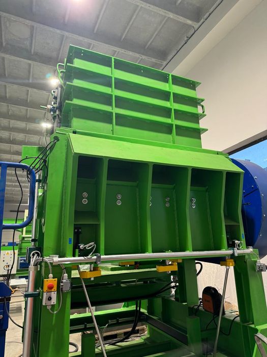 Uniwersalny Granulator MeWa UG 1600 maszyna recyklingowa