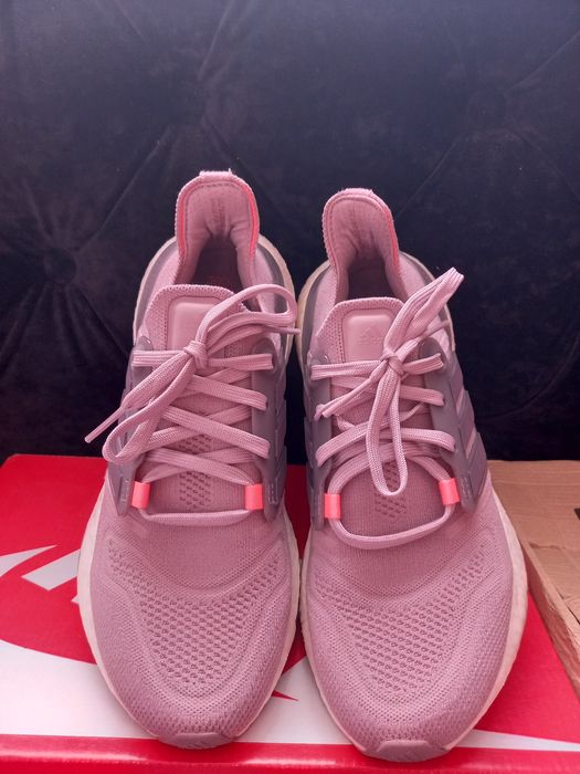 Жіночі/чоловічі Adidas Ultraboost 22 оригінал розмір 38