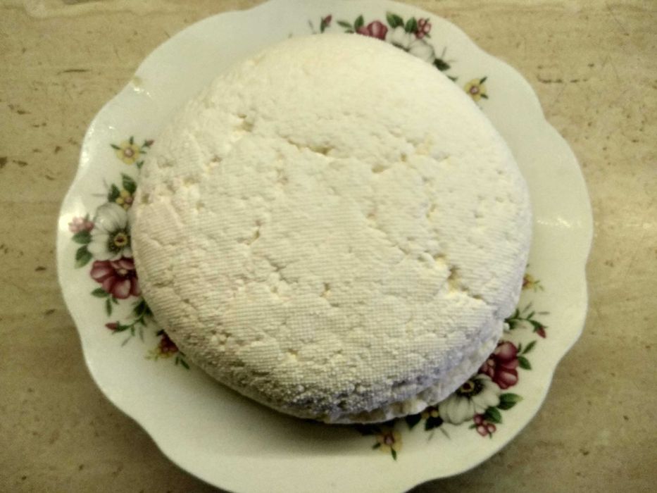 Sprzedam mleko wiejskie od krówek,