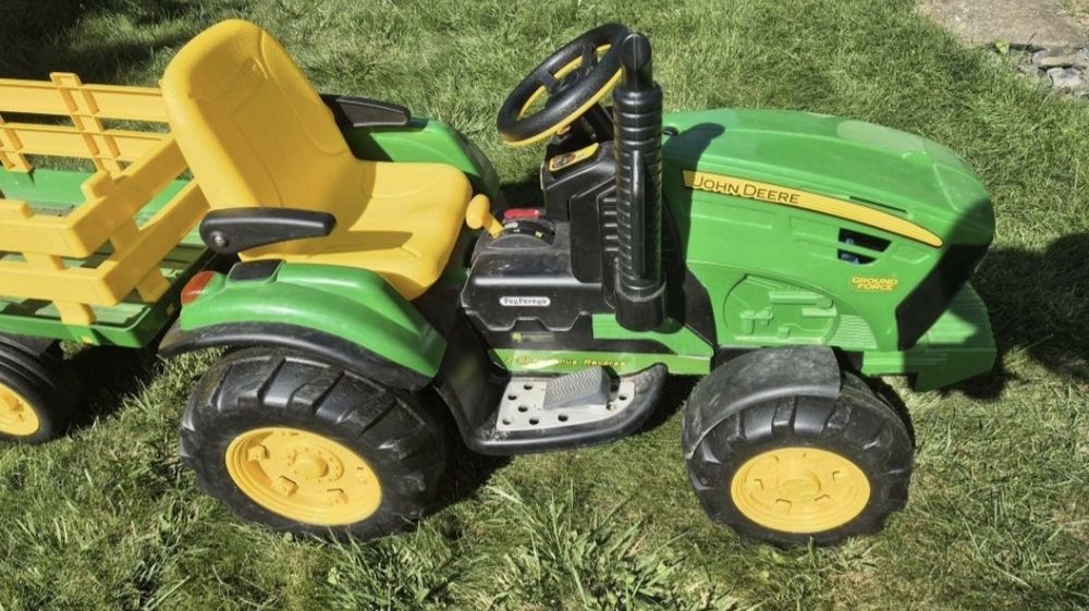 Peg Perego traktor, oryginał + duża przyczepa - John Deere - na akumulator 12V