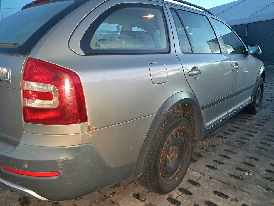 Skoda Octavia II Scout na Części 2.0TDI 4x4 Kompletny Przód Kolor