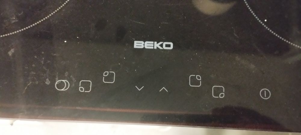 Beko HIC 64401 płyta grzewcza kuchenka indukcyjna:
Model: HIC 64401