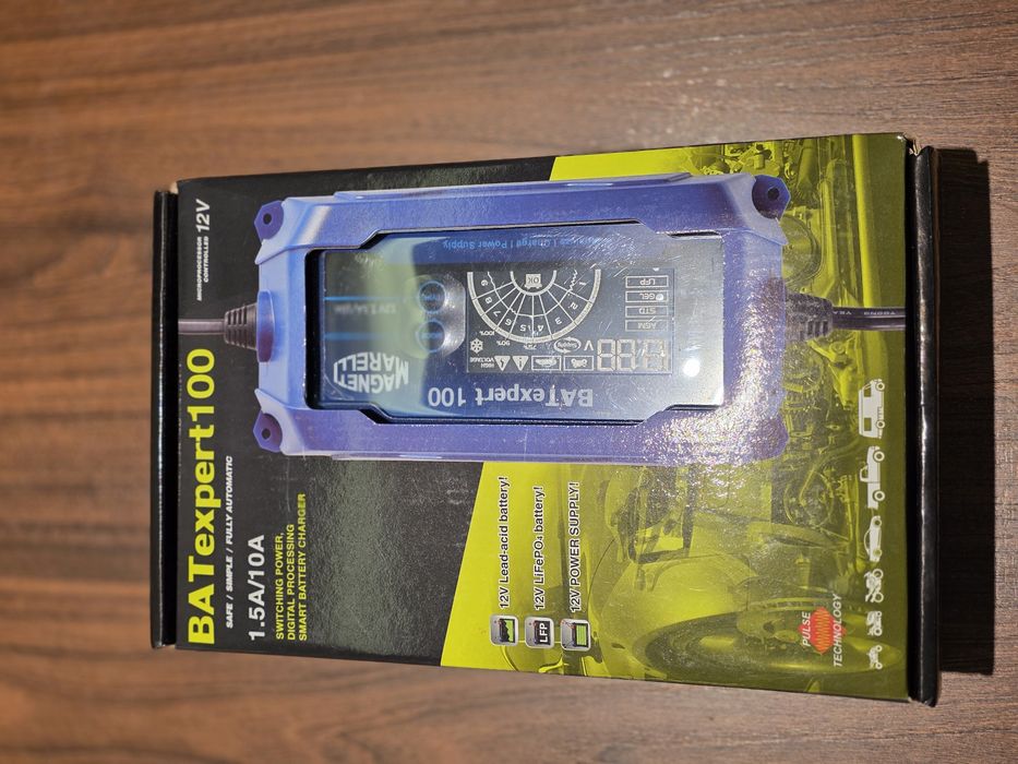 Ładowarka akumulatorowa BAT 100