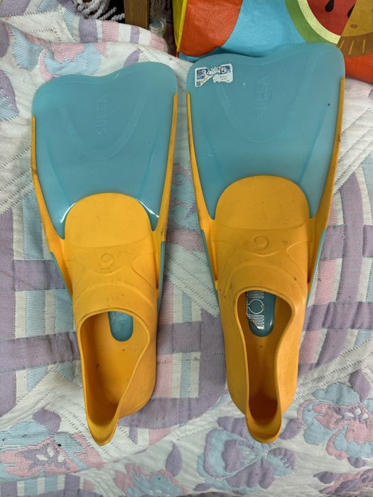 Diverso Material Aquático Criança