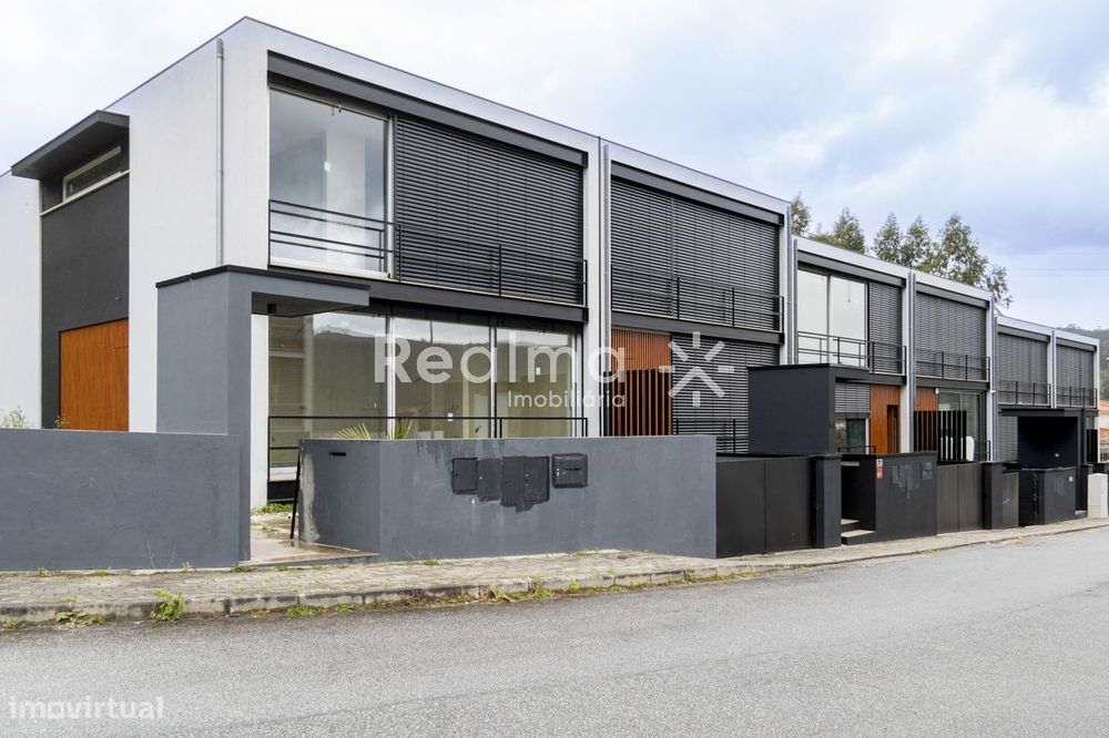 Moradia T3 - Gaveto Nova em Tebosa