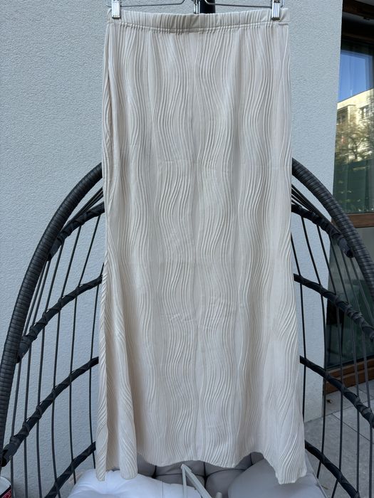 Spodnica midi plisowana