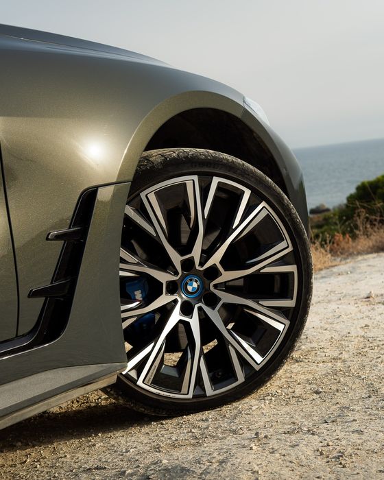 BMW i4  edrive40