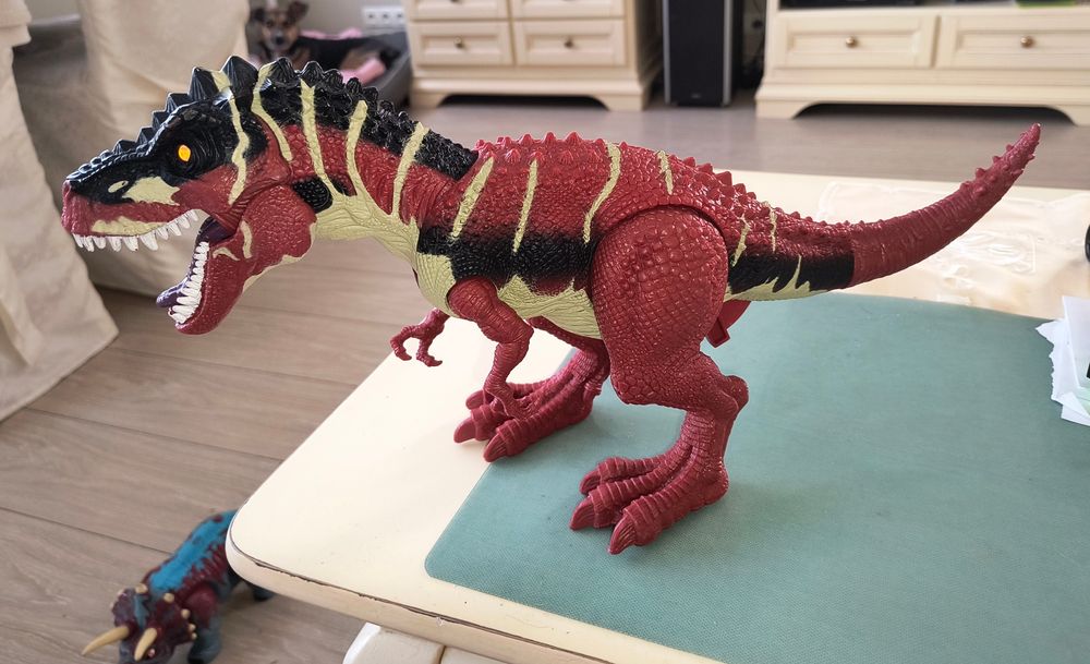 Domowy Jurassic World. Duże dinozaury.