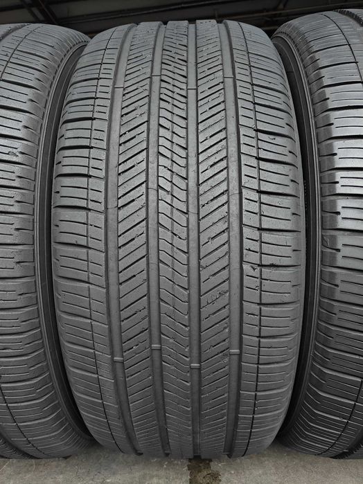 R22 285 45 шини літні GoodYear Eagle Touring на Range Rover з америки