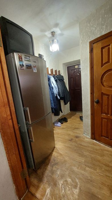 Продам 2-кімнатну квартиру. Вул.Стависька,33.