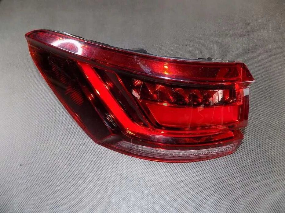 Фары передние правая левая фонари Volkswagen Touareg 3 III 760 разбор