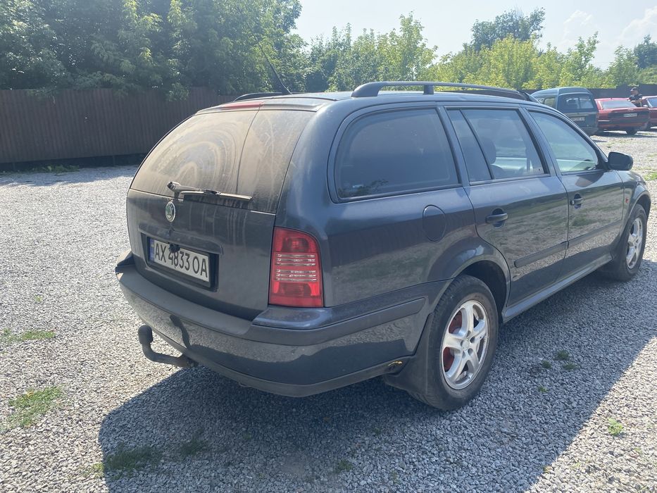 Продам автомобіль Skoda Octavia 2000 року