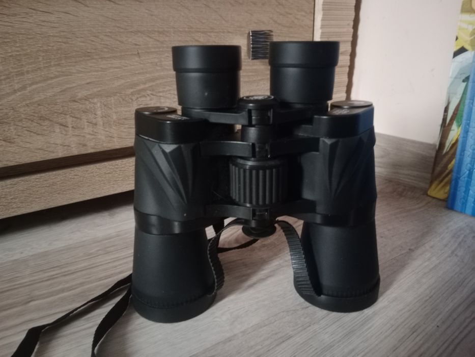 Lornetka firmy Comet Optical