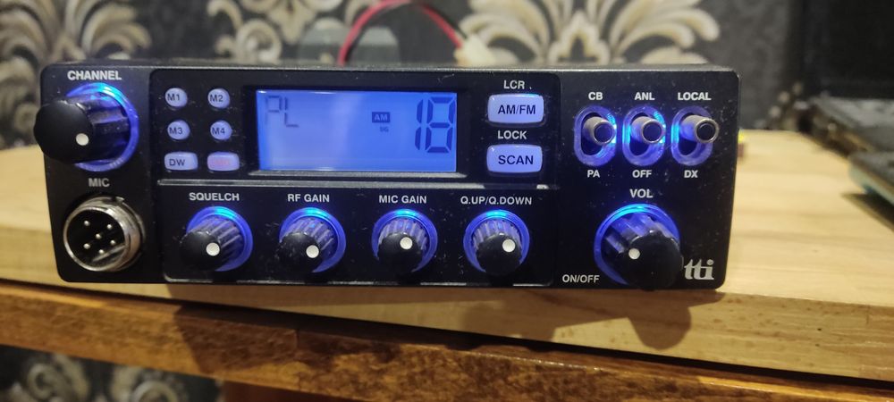 Рация CB 27 МГц 40 каналов TTI TCB-880