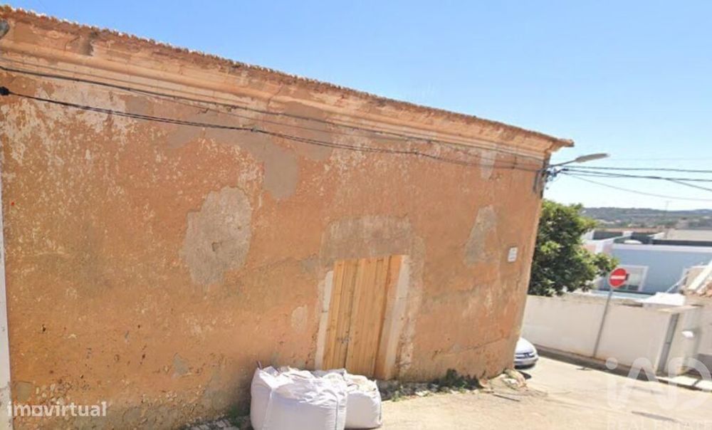 Hangar em Mexilhoeira Grande de 70,00 m2