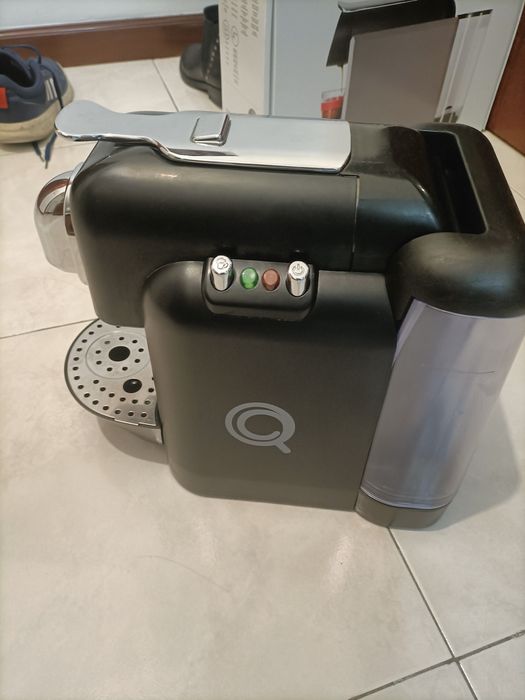 Máquina de café delta