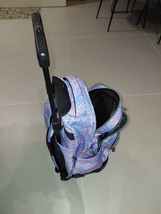 Mochila Totto com rodas