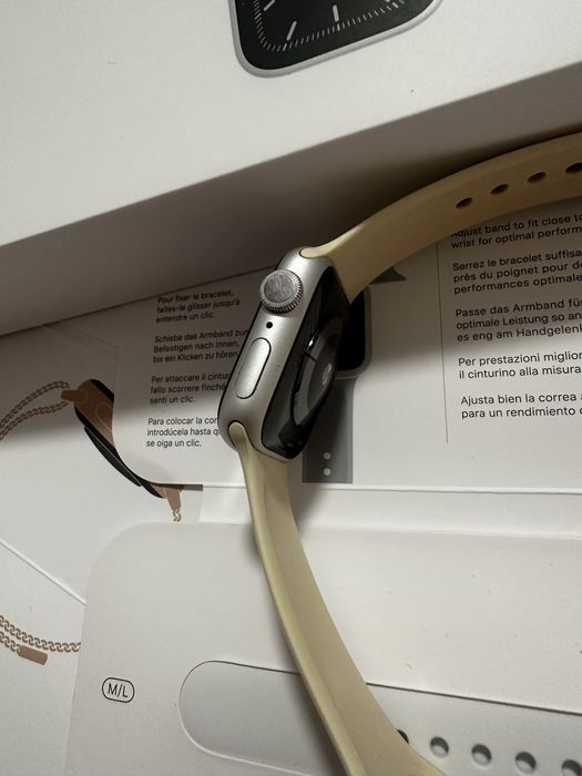 Apple watch series 5 40mm silver aluminum case