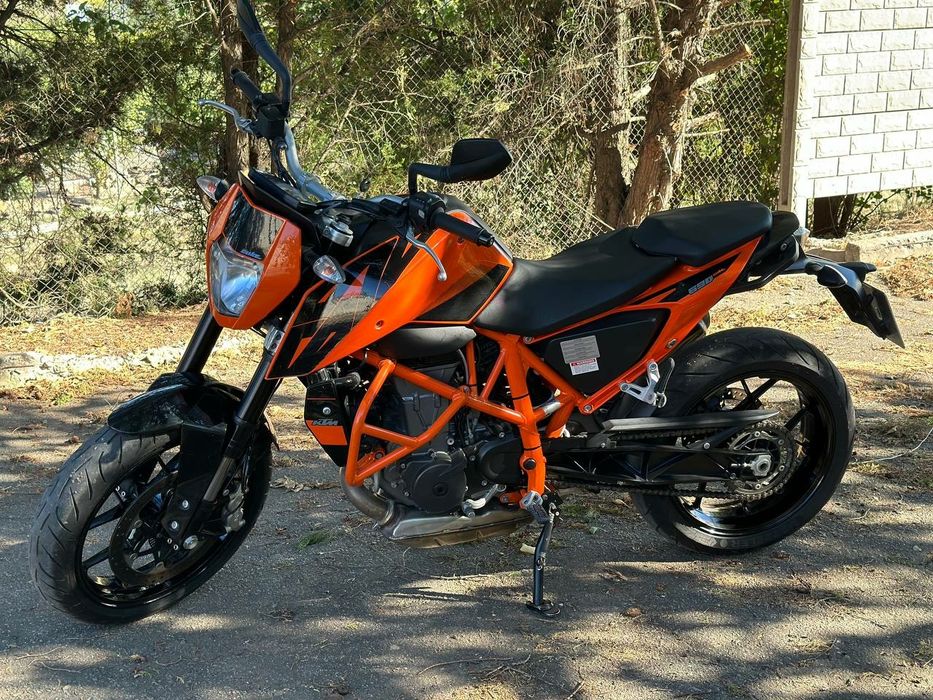 KTM DUKE 690 в доброму стані