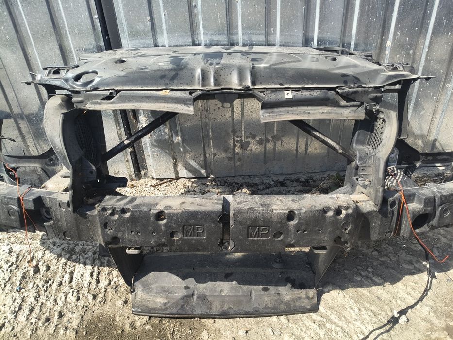 Pas przód BMW E60 E61 Kompletny Wersja M-pakiet Stan bdb Wysyłka
