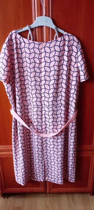 Sukienka róż.48/4xl