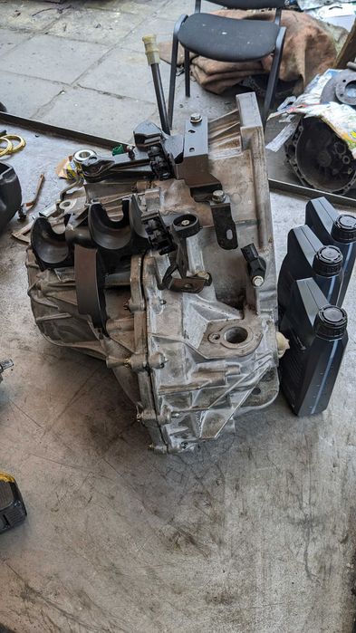 КПП 1.6 Рено Трафик, Опель Віваро  стан ідеальний, 6ступка, гарантія