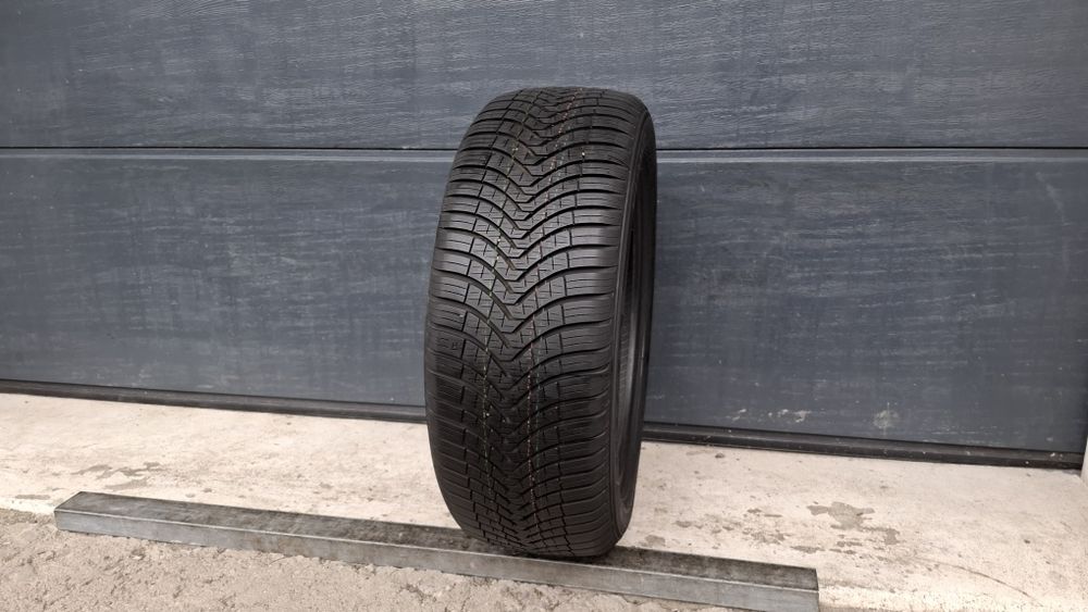 Kumho 215/50 ZR18 Solus 4S HA32 +