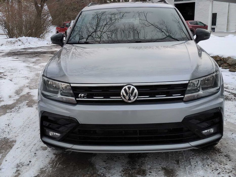 Volkswagen Tiguan      2020