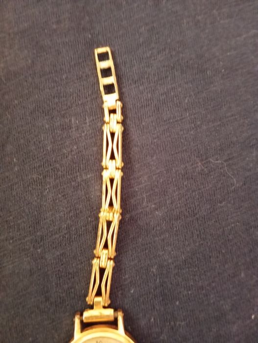 Продам Женские часы SLAVA 17 jewels.