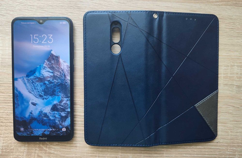 Смартфон Xiaomi Redmi 8 4/64Gb, чорний