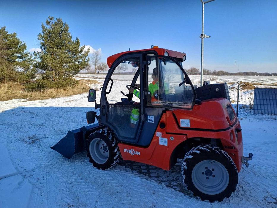 Mini ładowarka do 3,5t