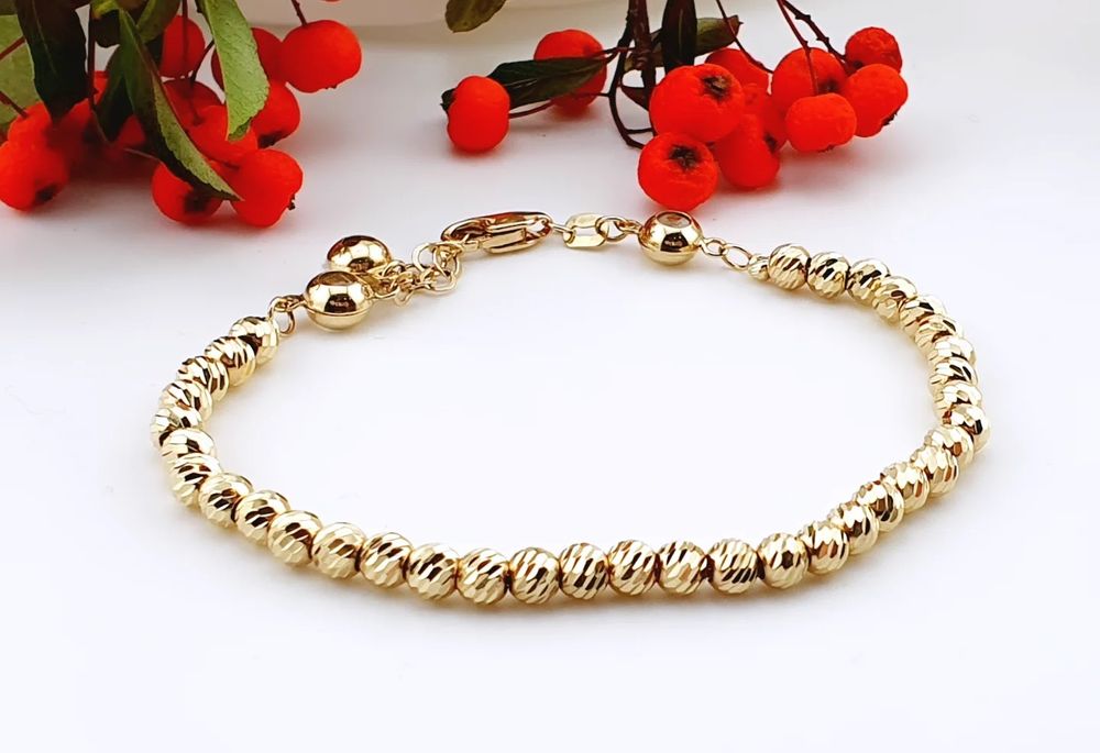 Złota bransoletka – pełna blasku i elegancji pr.585