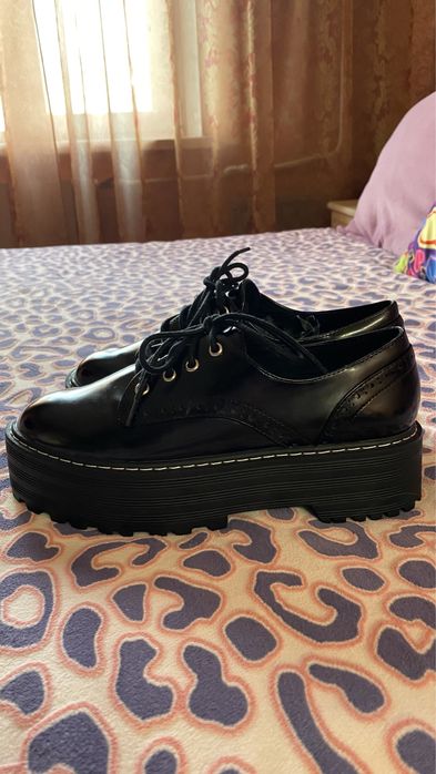 Туфли броги H&M divided