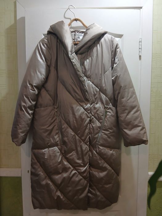 Жіночі туфлі лофери та пуховик  пальто жіночий