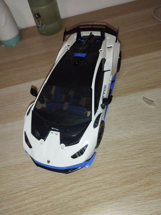 Lamborghini de brinquedo