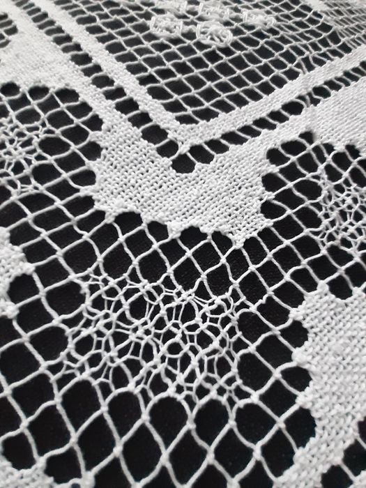 Obrus na prostokątny stół, rękodzieło koronka kołkowa 180x130 cm