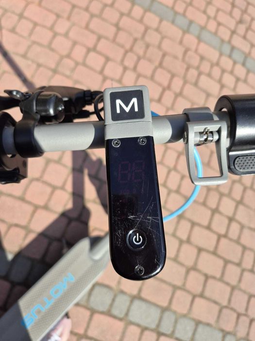 Hulajnoga elektryczna Motus Scooty 10