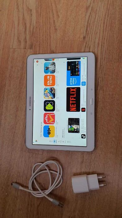 Планшет Samsung Galaxy Tab T530 16Gb 10.1" White