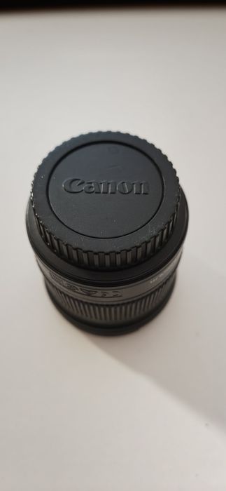 Canon EF-S 10-18mm f/4.5-5.6 IS STM (como nova)
