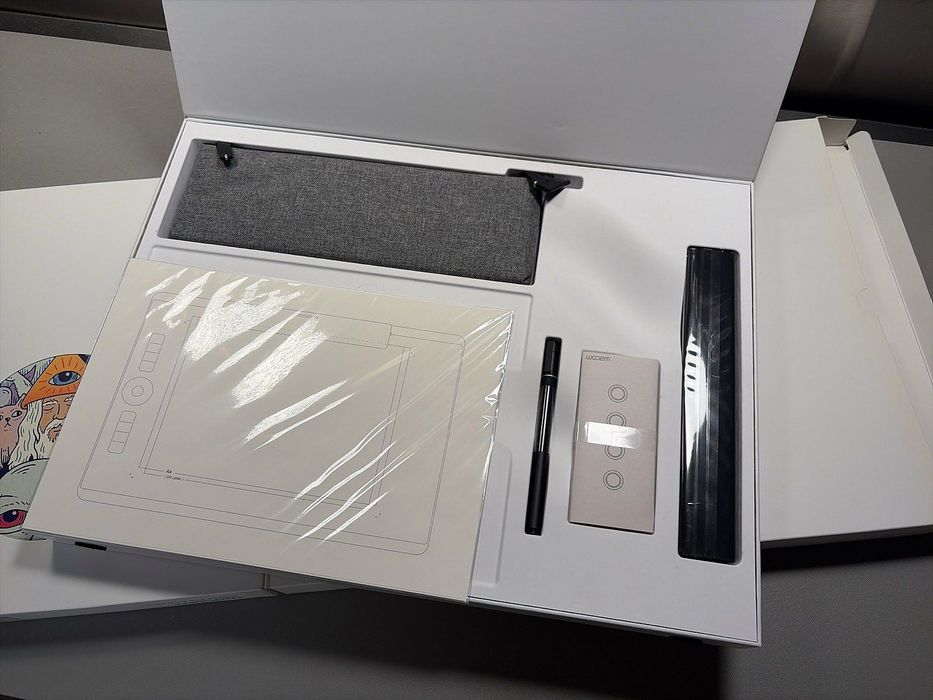 Mesa Digitalizadora Wacom Intuos Pro Large (Paper Edition) - PTH-860