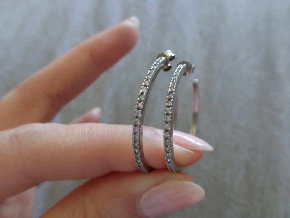 Vendo argolas em prata de lei e zirconias