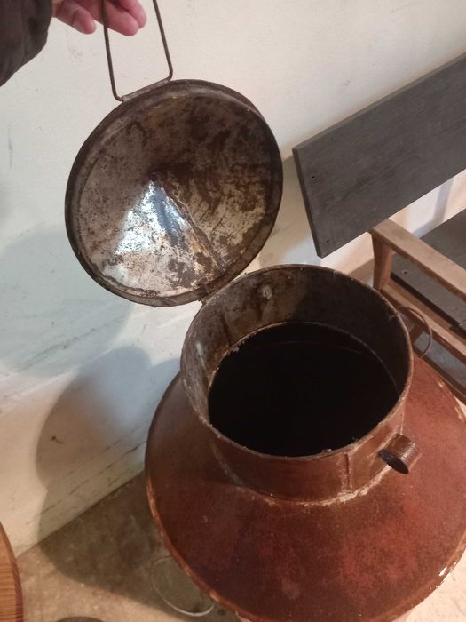 Talha de azeite grande, antiga, metal, bom estado