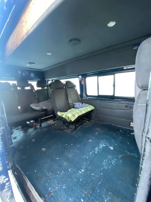 Ford Transit 2.4D 2001. Пасажир. На повному ходу
