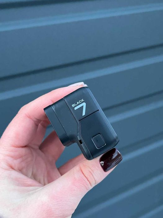 Камера GoPro Hero 7 Black з базовим комплектом щоб розпочати знімати
